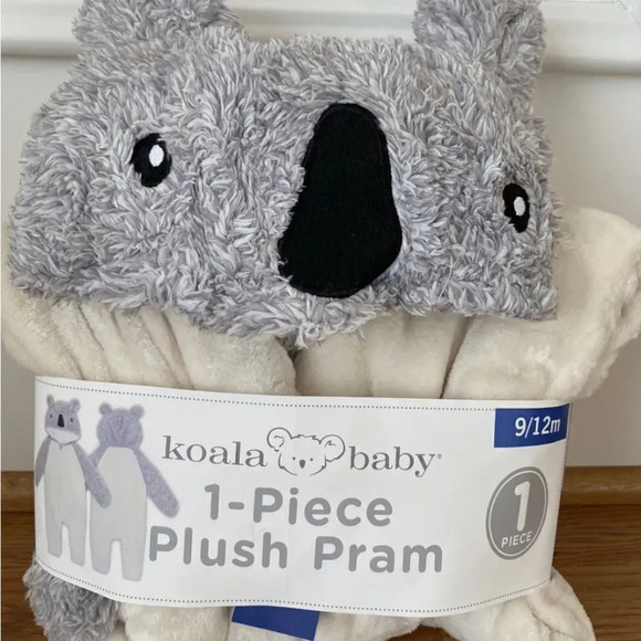 Koala Baby 1-Piece Plush Hooded Pram - Picture 3 of 8